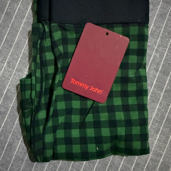NWT Tommy John Men's Black and Green Boxer Briefs - Picture 2 of 10